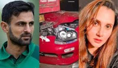 Former Pakistan team captain Shoaib Malik survived narrowly in a car accident. Shoaib's sports car collided with a ghastly truck in Lahore